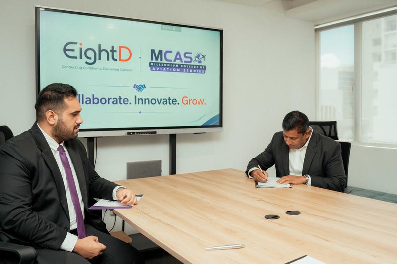 Signing the collaboration agreement